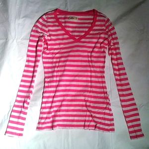 Hollister V-neck long sleeve T-shirt